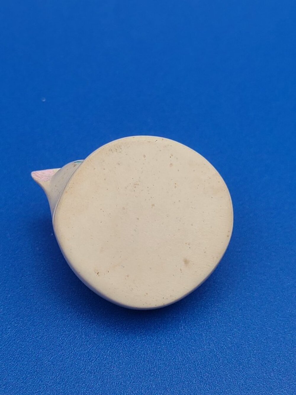 White Netsuke Style Miniature Sleeping Cat Unique 1.25" L .75" H - Picture 7 of 8